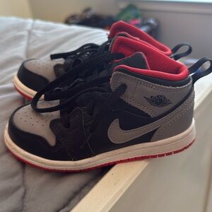 Nike Kids Sneakers - Black, Gray, Red